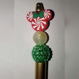 🎄Unique Handmade Holiday Charm Pens ☃️